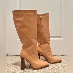 WIDE LEG BEIGE BOOTS. BRAND NEW. RARELY WORN. EXCELLENT CONDITION.